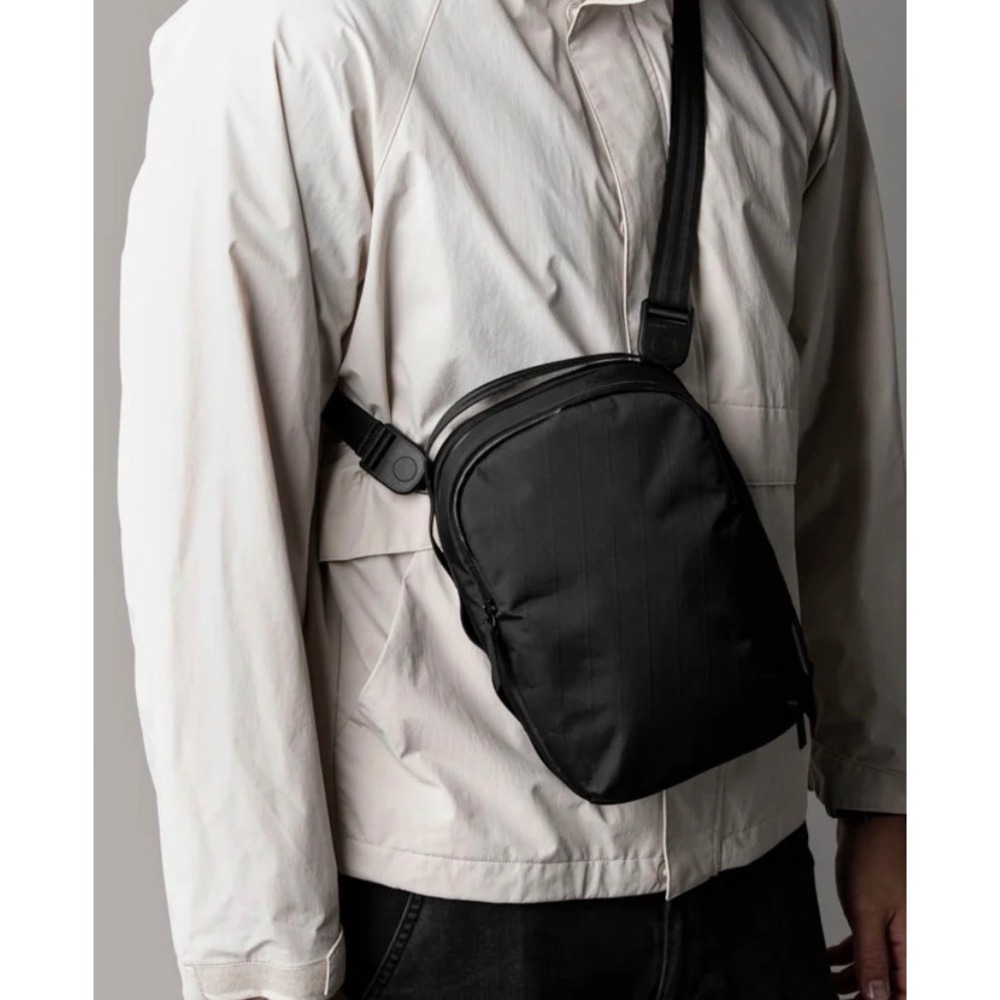 NWT ALPAKA Metro Sling Max Black X-Pac VX42 Crossbody Bag Urban Techwear Travel
